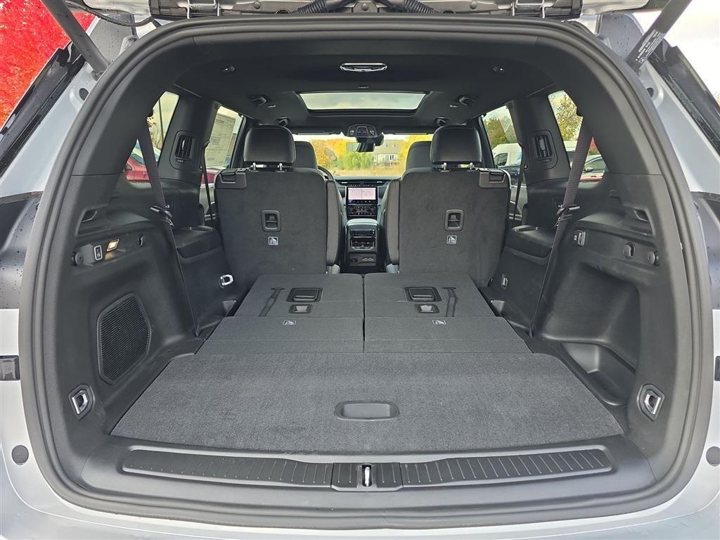 new 2025 Jeep Grand Cherokee L car, priced at $55,609