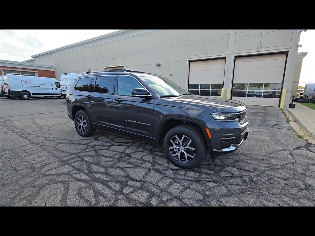 new 2025 Jeep Grand Cherokee L car, priced at $49,048