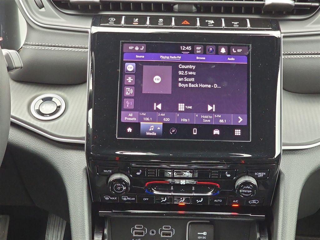 new 2025 Jeep Grand Cherokee car, priced at $35,550