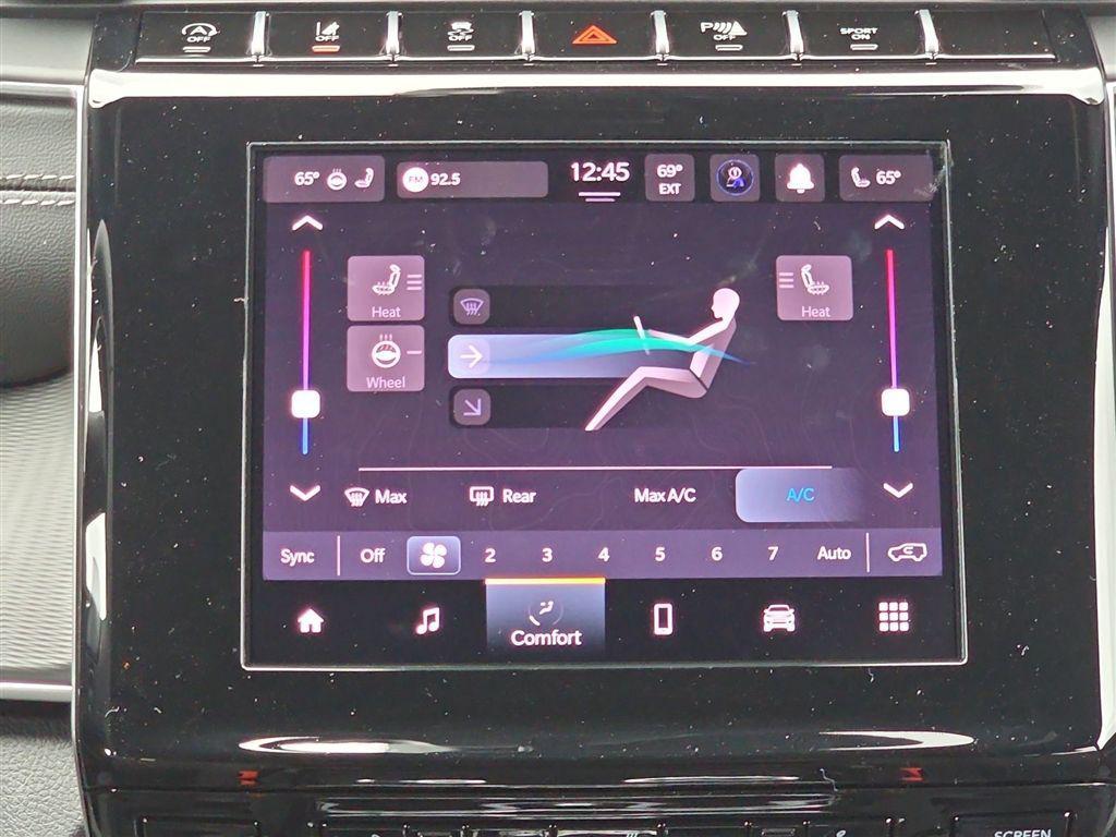 new 2025 Jeep Grand Cherokee car, priced at $35,550