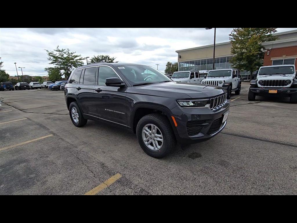 new 2025 Jeep Grand Cherokee car, priced at $35,550