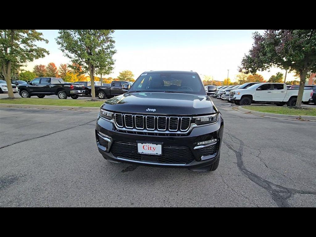 new 2025 Jeep Grand Cherokee car, priced at $43,812
