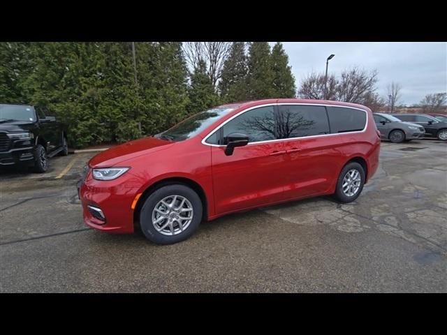 new 2025 Chrysler Pacifica car, priced at $41,079