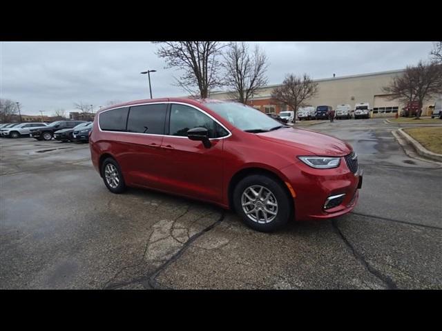 new 2025 Chrysler Pacifica car, priced at $41,079