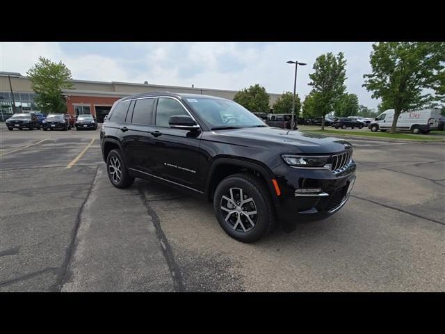 new 2025 Jeep Grand Cherokee car, priced at $40,773