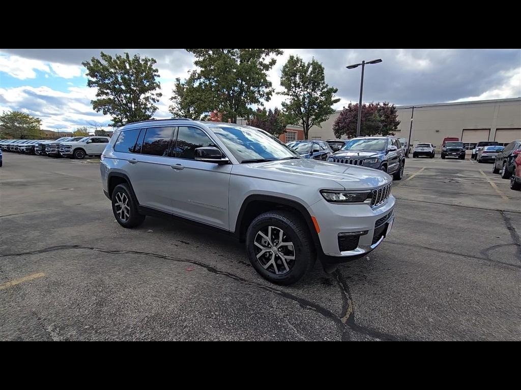 new 2025 Jeep Grand Cherokee L car, priced at $45,970