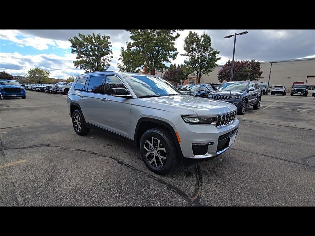 new 2025 Jeep Grand Cherokee L car, priced at $45,970