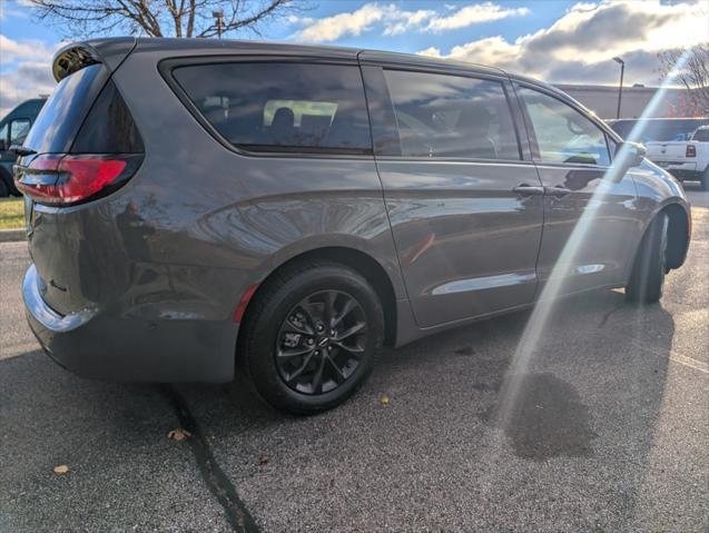 used 2024 Chrysler Pacifica Hybrid car, priced at $41,282