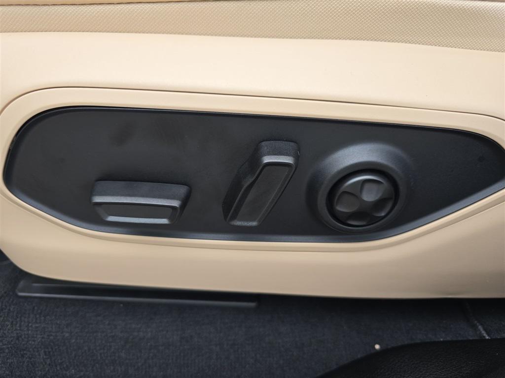 new 2025 Jeep Grand Cherokee L car, priced at $53,986