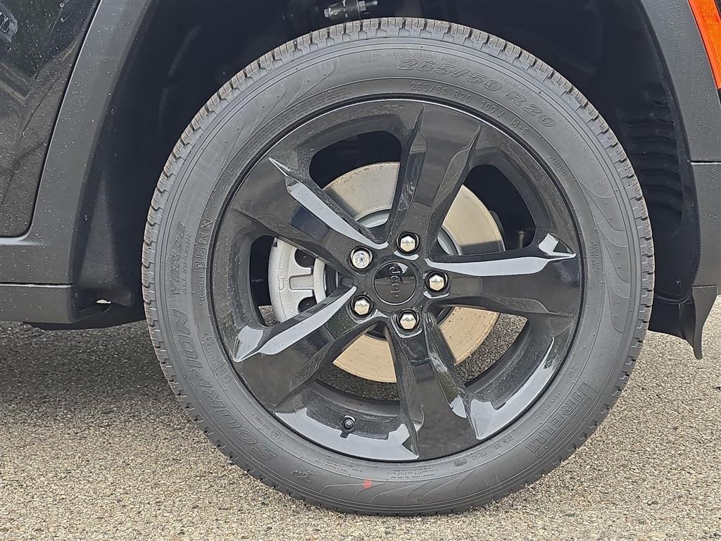 new 2025 Jeep Grand Cherokee L car, priced at $49,980