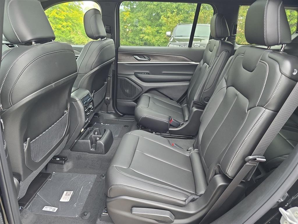 new 2025 Jeep Grand Cherokee L car, priced at $49,980