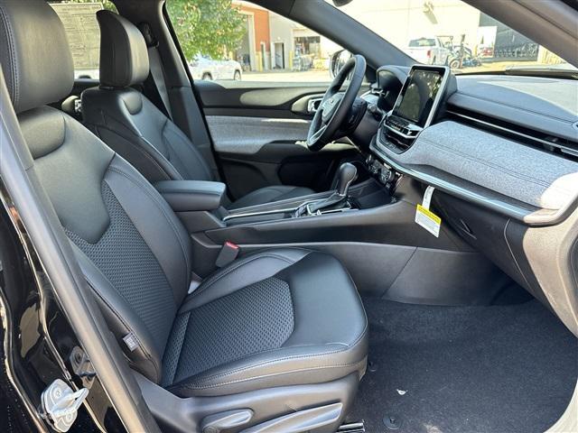 new 2025 Jeep Compass car, priced at $32,622