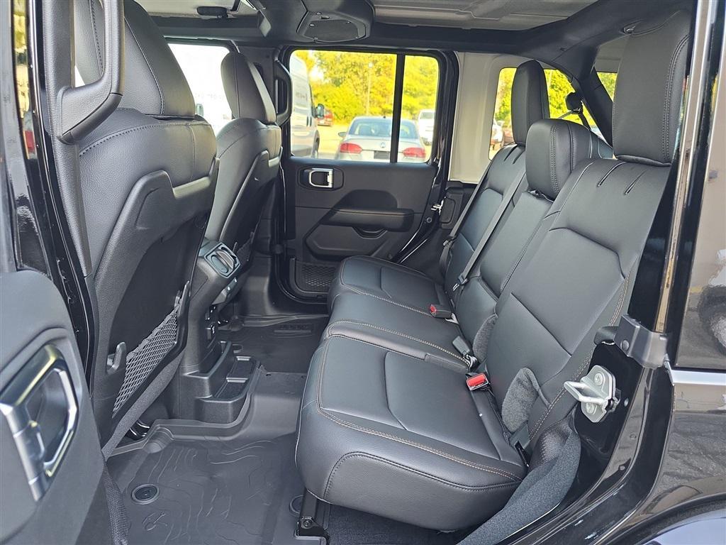 new 2025 Jeep Wrangler car, priced at $50,920
