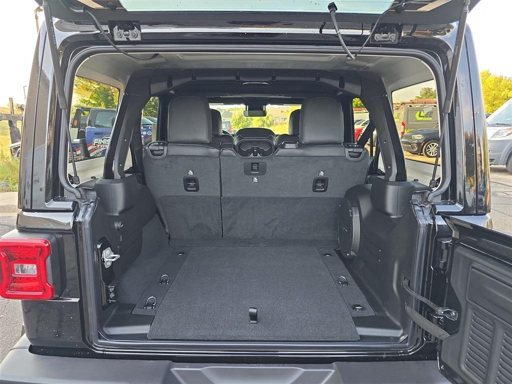 new 2025 Jeep Wrangler car, priced at $50,920