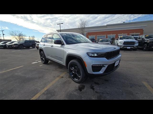 new 2025 Jeep Grand Cherokee car, priced at $49,537