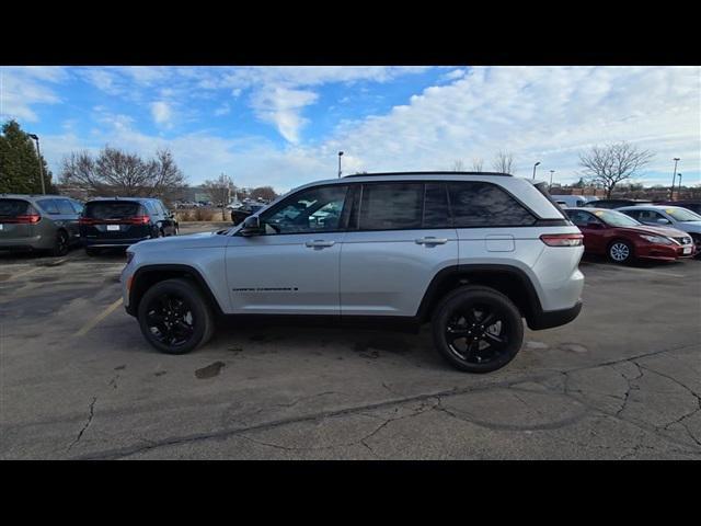 new 2025 Jeep Grand Cherokee car, priced at $49,537