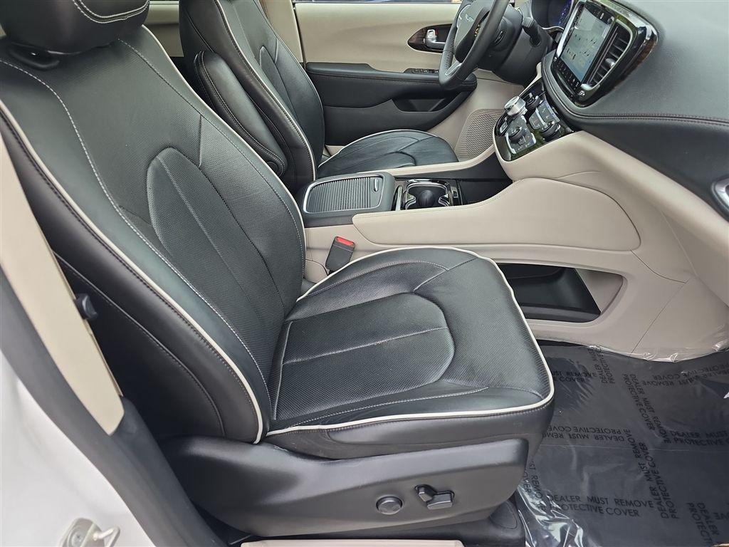 used 2023 Chrysler Pacifica car, priced at $27,360