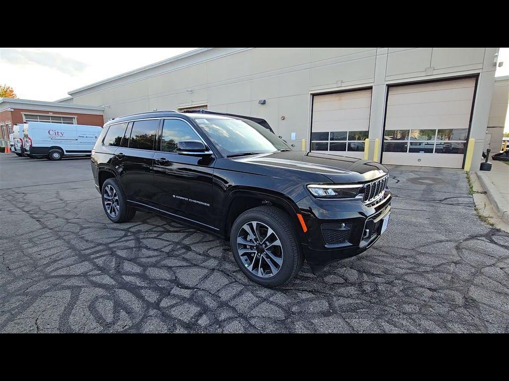 new 2025 Jeep Grand Cherokee L car, priced at $60,456