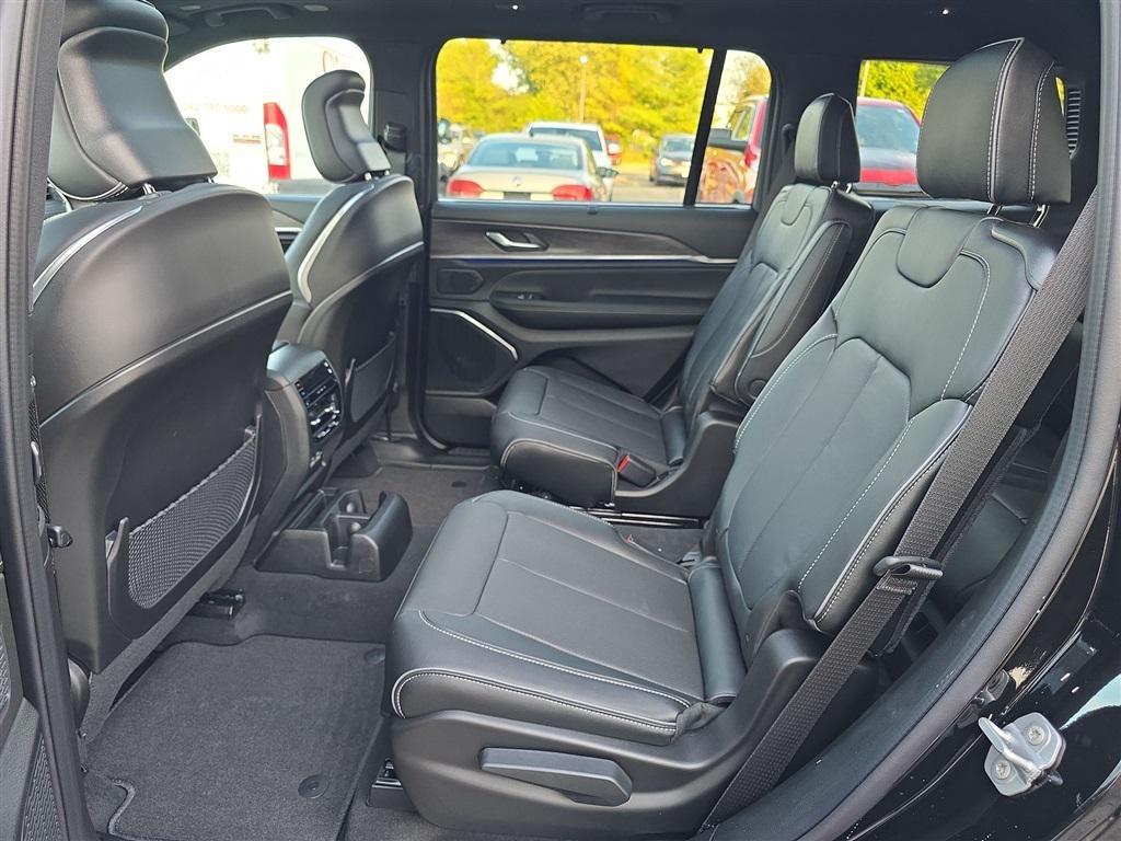 new 2025 Jeep Grand Cherokee L car, priced at $61,636