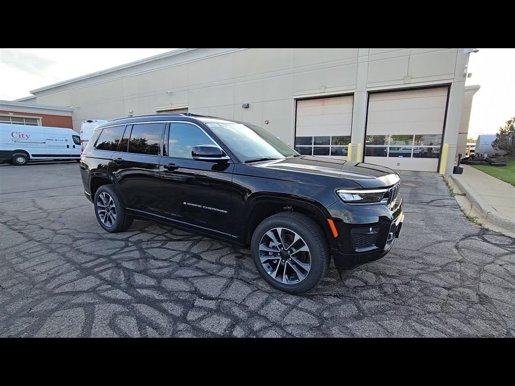 new 2025 Jeep Grand Cherokee L car, priced at $61,636