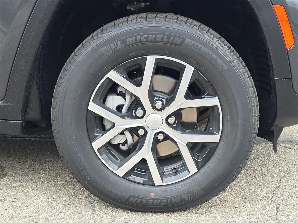 new 2025 Jeep Grand Cherokee car, priced at $47,960