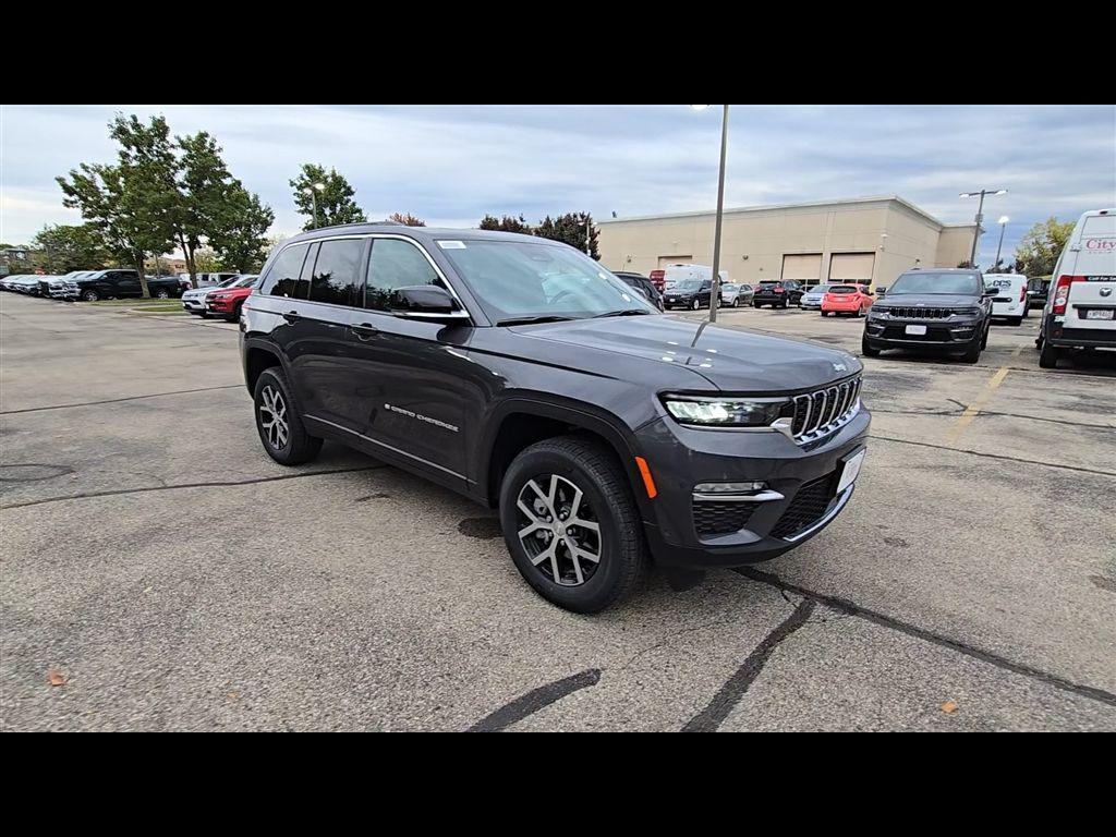 new 2025 Jeep Grand Cherokee car, priced at $49,410