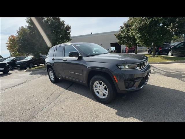 new 2025 Jeep Grand Cherokee car, priced at $38,905