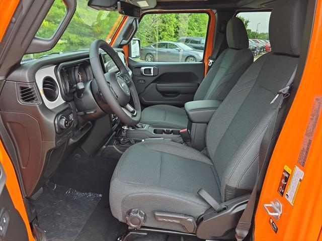 new 2025 Jeep Gladiator car, priced at $46,358