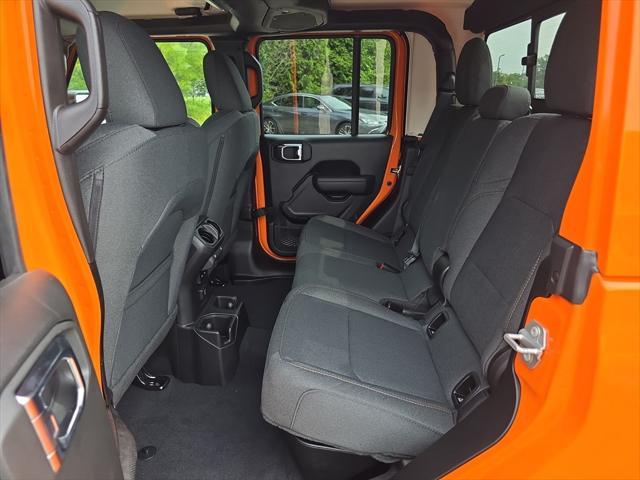 new 2025 Jeep Gladiator car, priced at $46,358