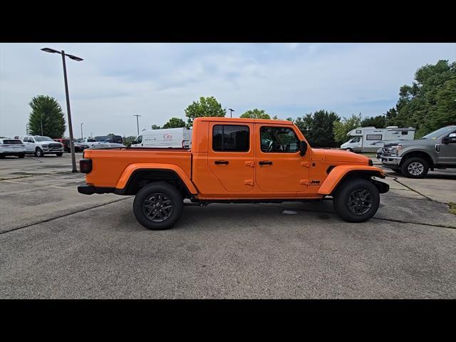 new 2025 Jeep Gladiator car, priced at $46,358