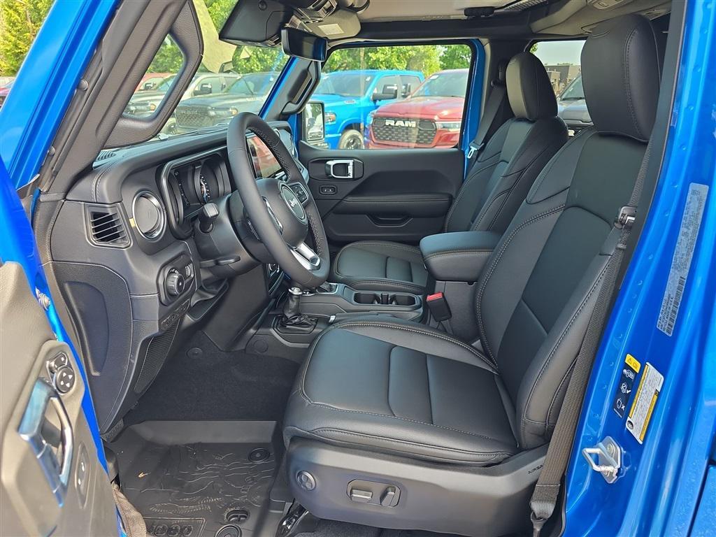 new 2025 Jeep Wrangler car, priced at $50,515