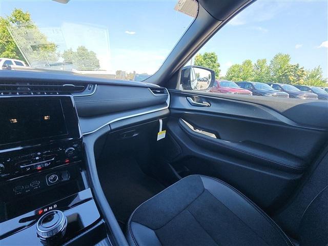 new 2025 Jeep Grand Cherokee L car, priced at $41,760