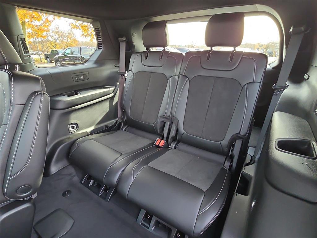 new 2025 Jeep Grand Cherokee L car, priced at $44,281