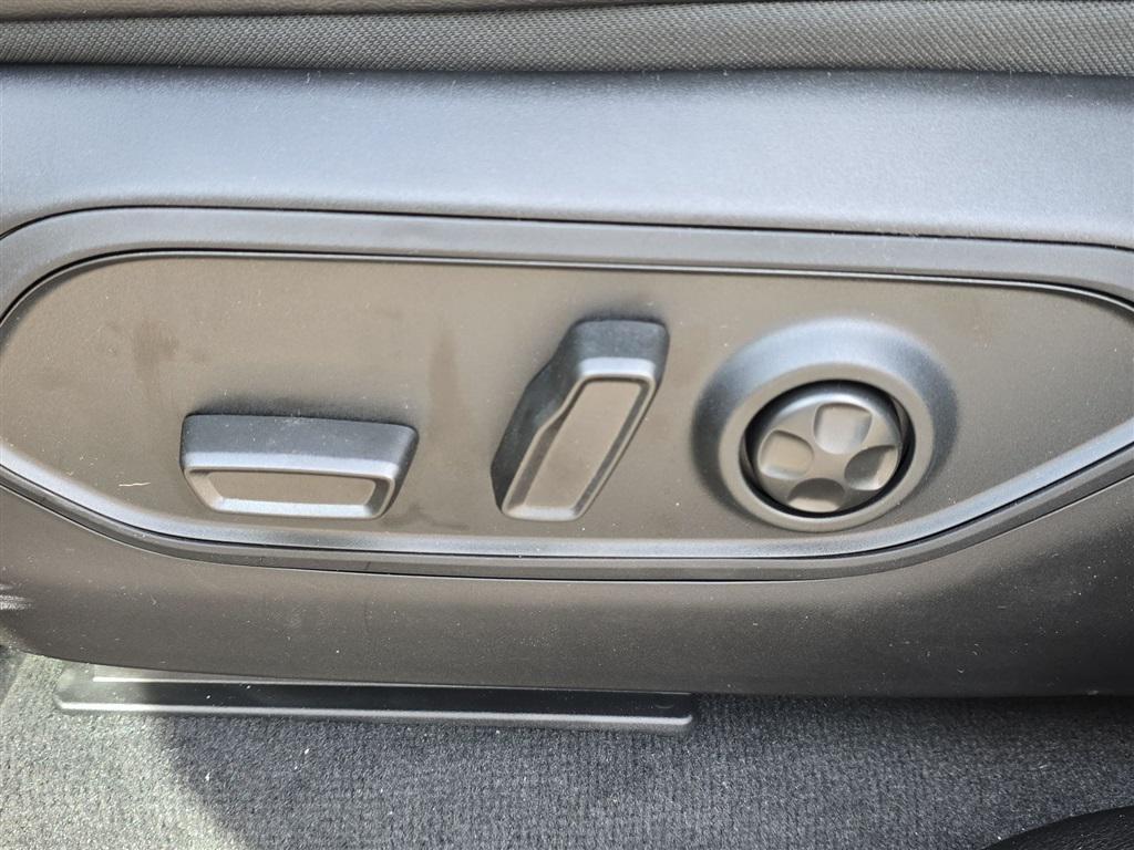 new 2025 Jeep Grand Cherokee L car, priced at $44,281