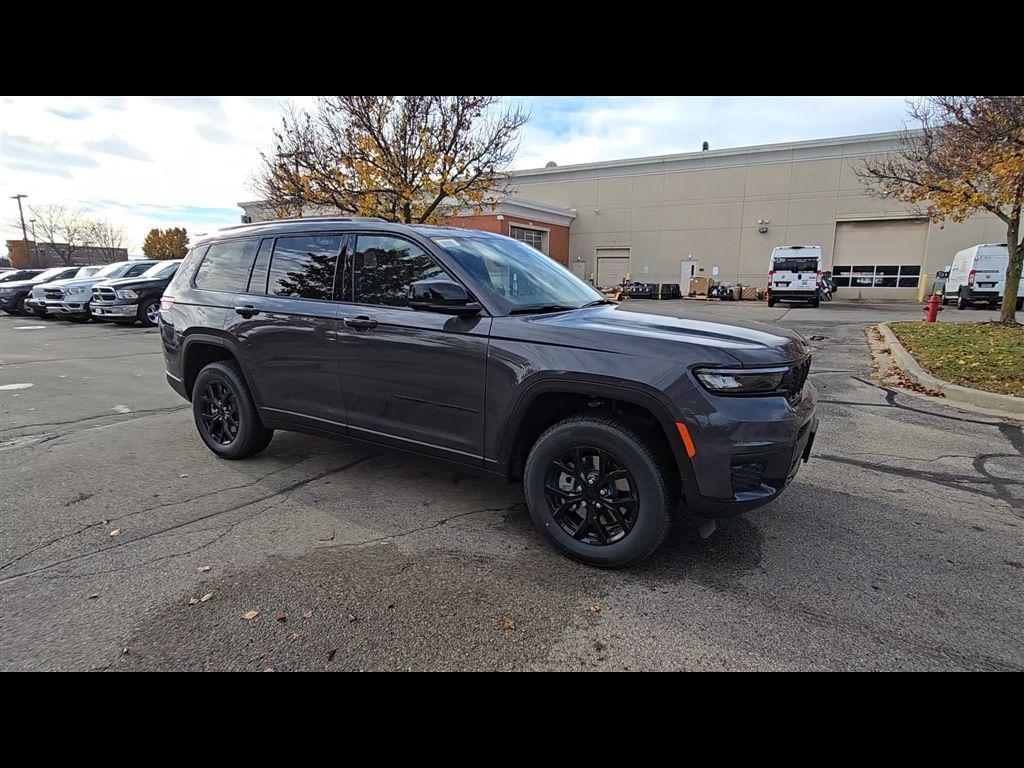 new 2025 Jeep Grand Cherokee L car, priced at $43,467