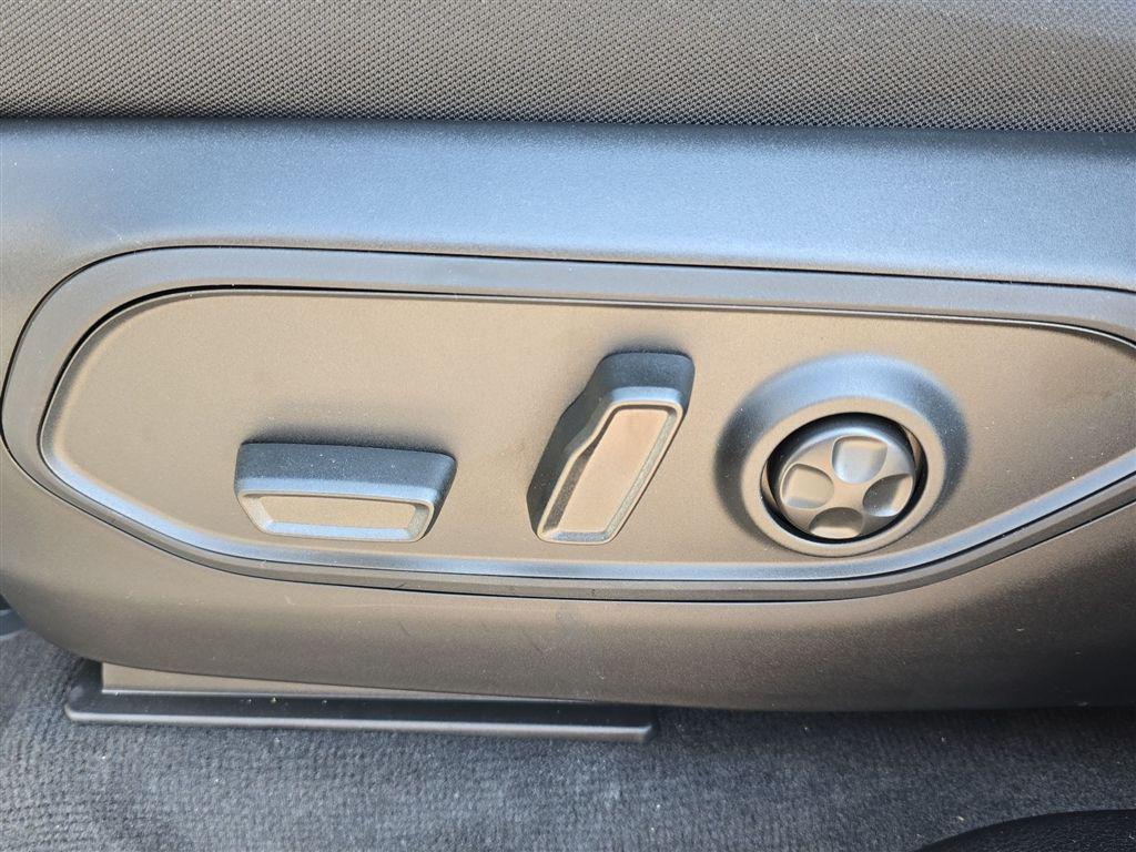 new 2025 Jeep Grand Cherokee L car, priced at $38,939