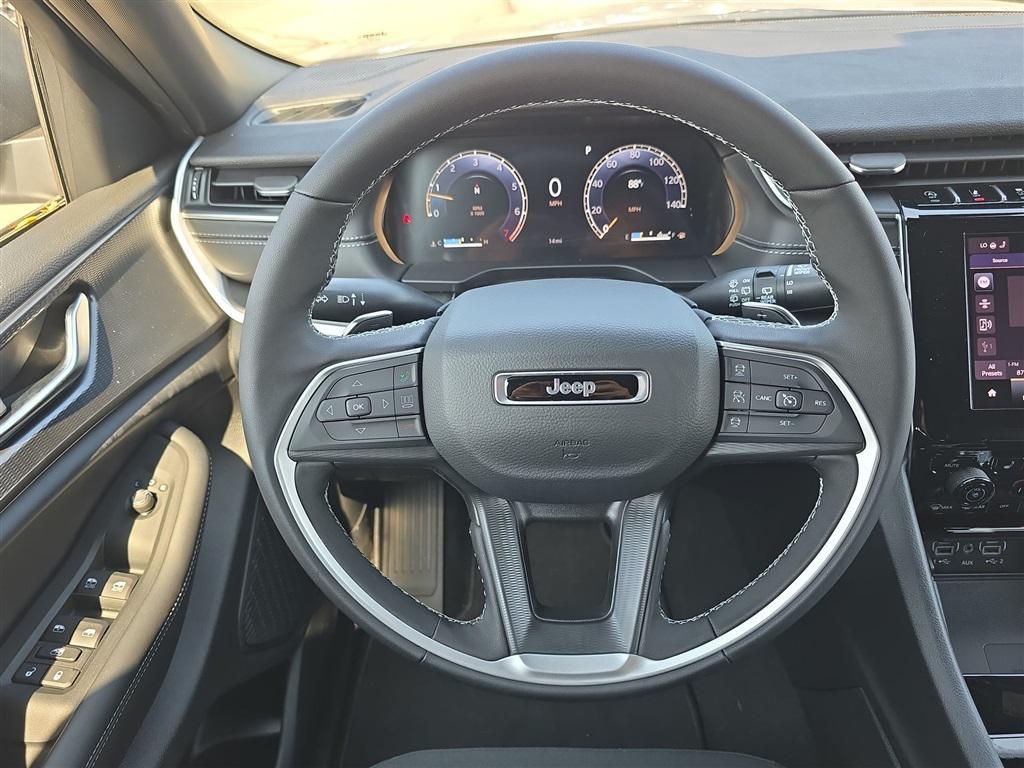 new 2025 Jeep Grand Cherokee L car, priced at $39,489