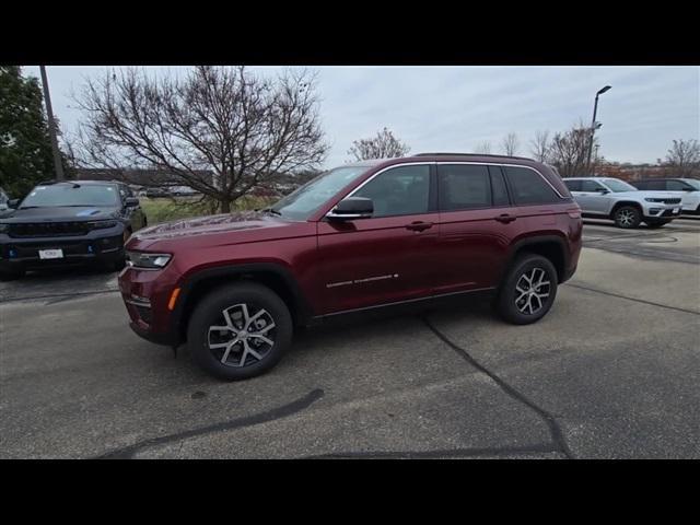 new 2025 Jeep Grand Cherokee car, priced at $47,334