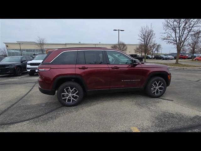 new 2025 Jeep Grand Cherokee car, priced at $47,334