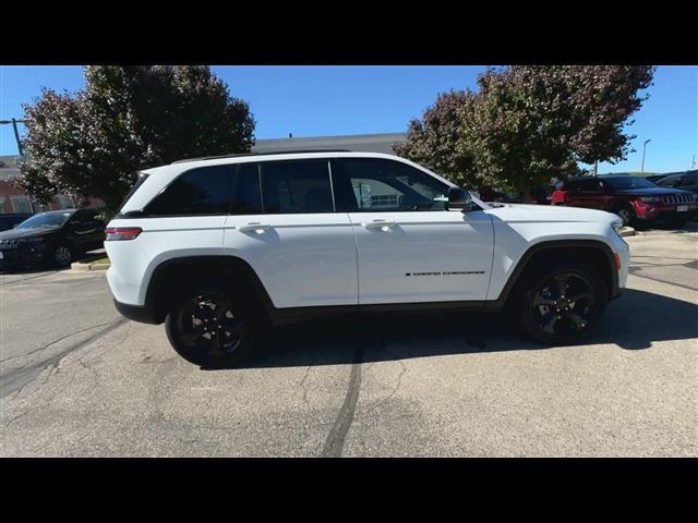 new 2025 Jeep Grand Cherokee car, priced at $41,877