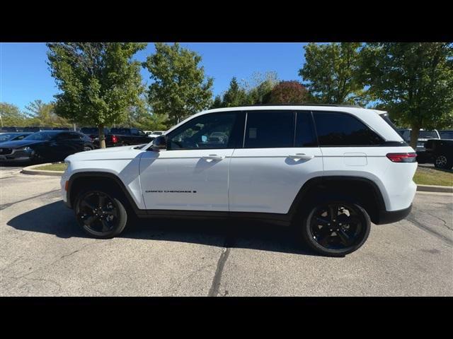 new 2025 Jeep Grand Cherokee car, priced at $41,877