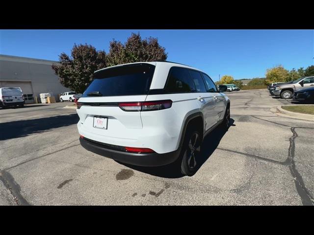 new 2025 Jeep Grand Cherokee car, priced at $41,877