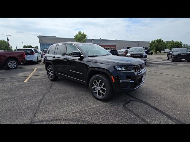 new 2025 Jeep Grand Cherokee car, priced at $47,017