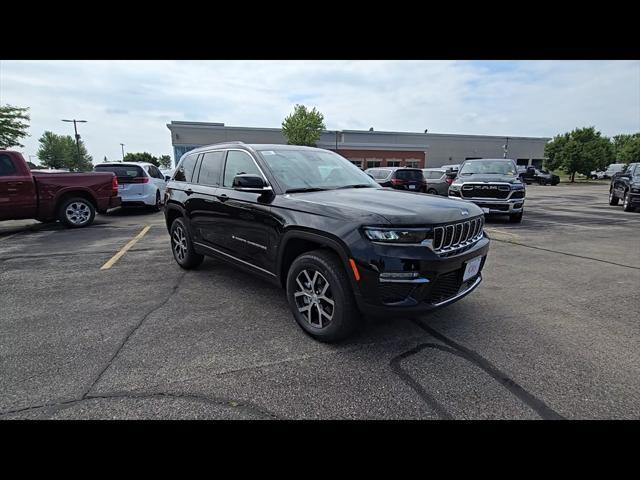 new 2025 Jeep Grand Cherokee car, priced at $47,017