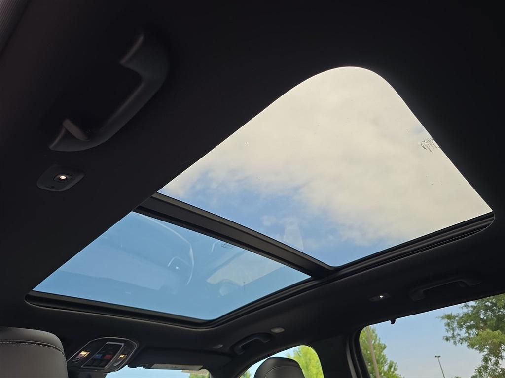 new 2025 Jeep Grand Cherokee car, priced at $48,381