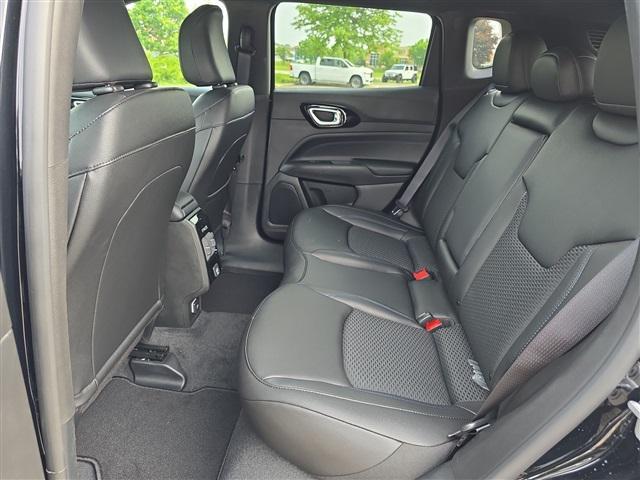 new 2025 Jeep Compass car, priced at $27,838