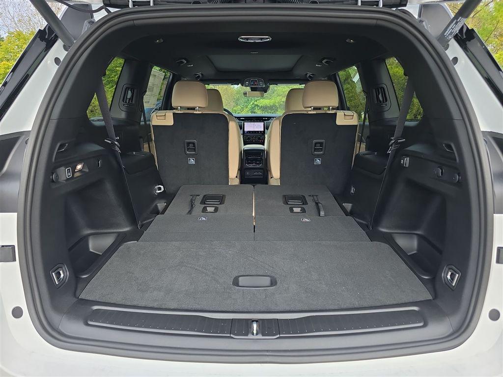 new 2025 Jeep Grand Cherokee L car, priced at $46,443