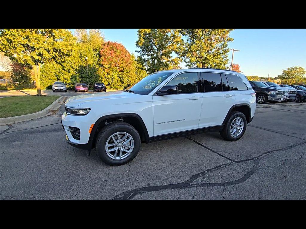 new 2025 Jeep Grand Cherokee car, priced at $38,919