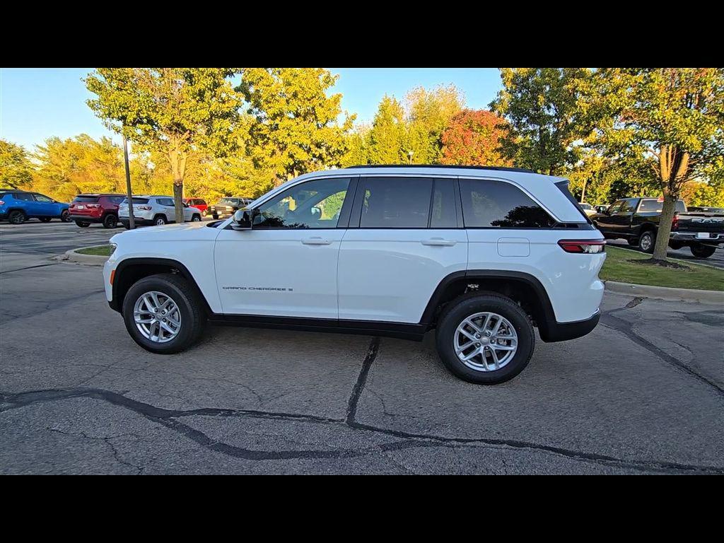 new 2025 Jeep Grand Cherokee car, priced at $38,919
