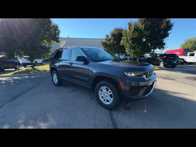 new 2025 Jeep Grand Cherokee car, priced at $38,905